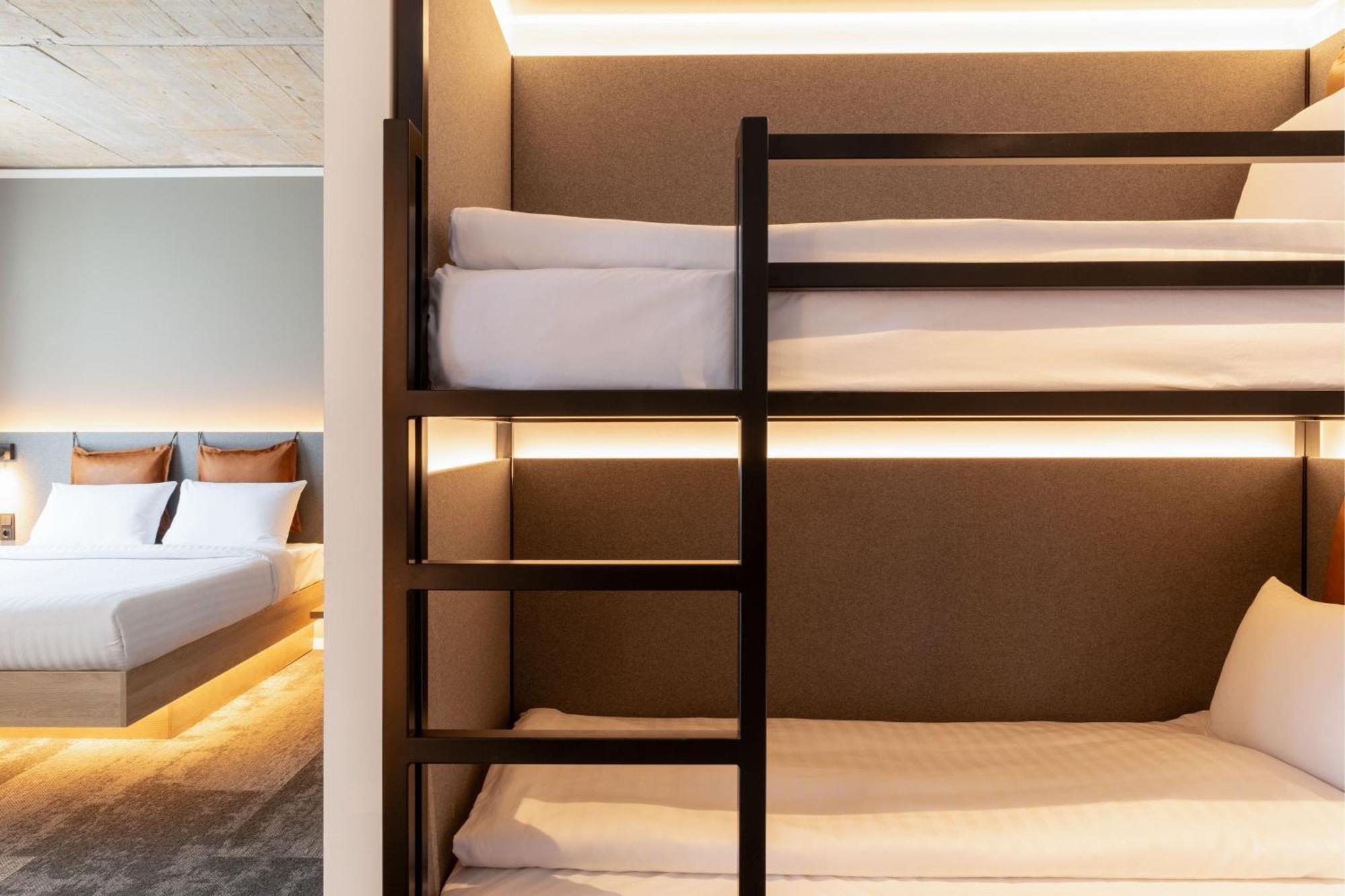 Moxy Outletcity Metzingen Metzingen  Dış mekan fotoğraf