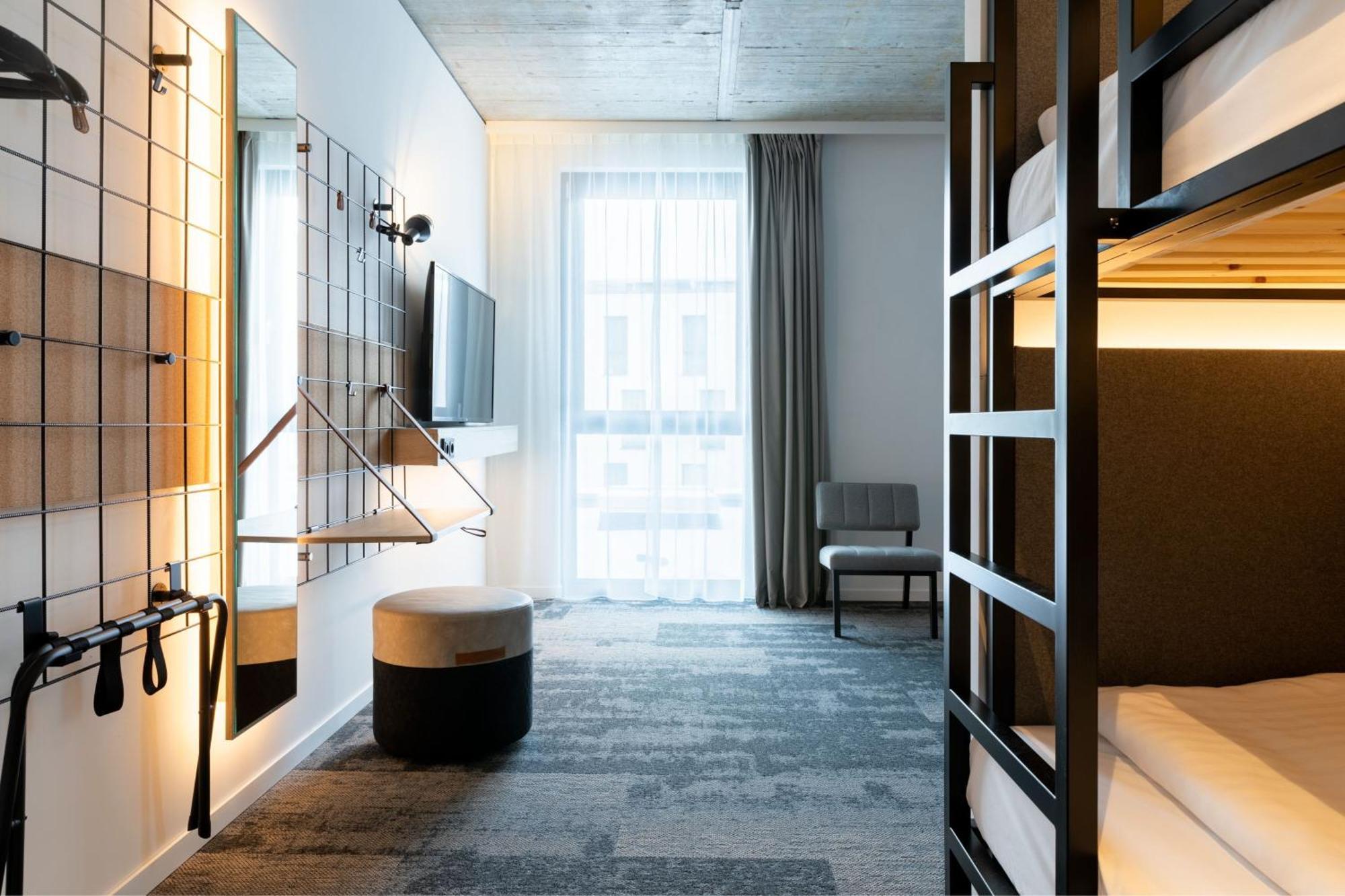 Moxy Outletcity Metzingen Metzingen  Dış mekan fotoğraf