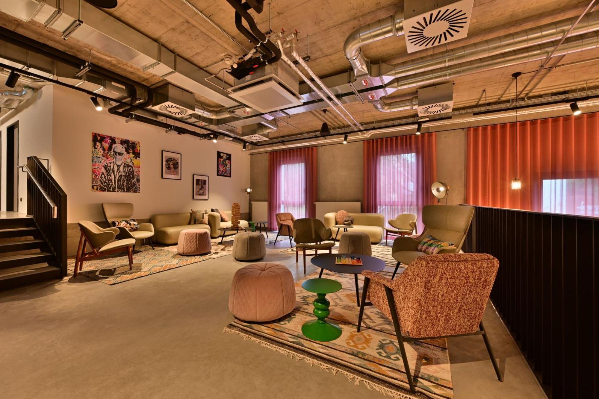 Moxy Outletcity Metzingen Metzingen  Dış mekan fotoğraf